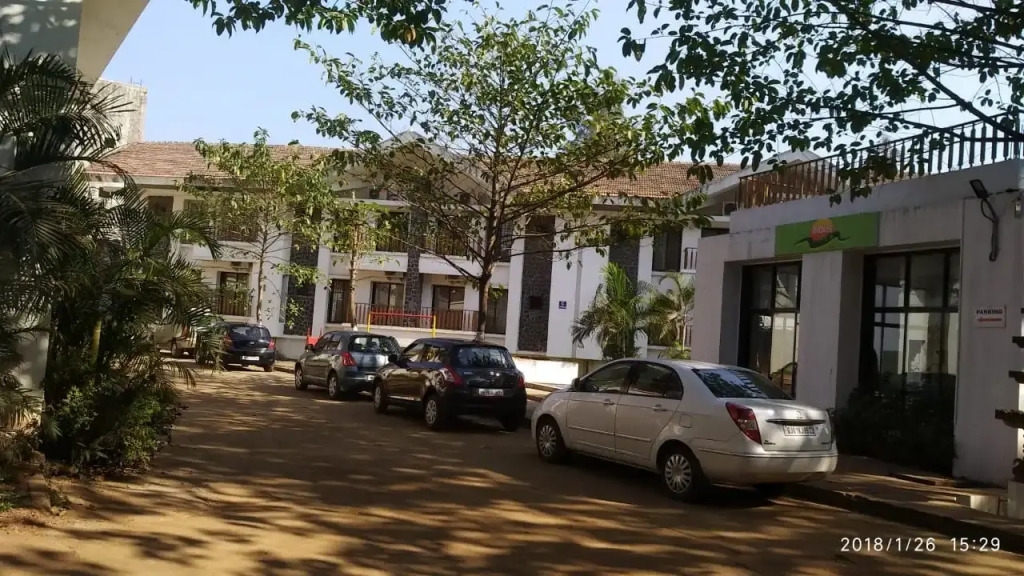 Отель Lonavala Holiday Homes