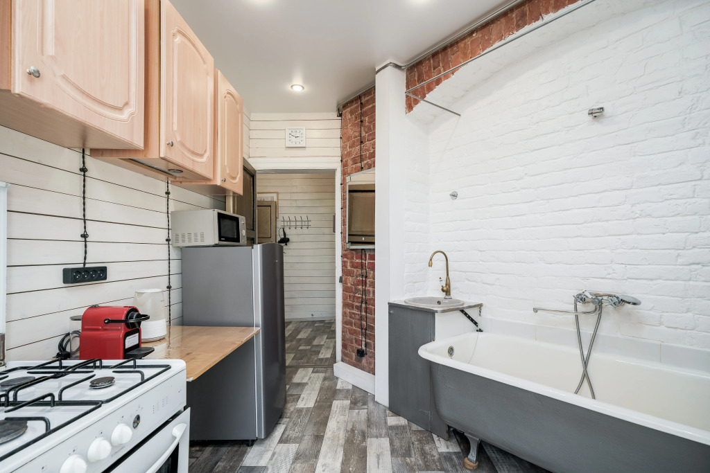 Апартаменты SREDNYAYA PODYACHESKAYA 6 APARTMENTS Просторные трехкомнатные апартаменты Park Lane Inn для 3-х взрослых