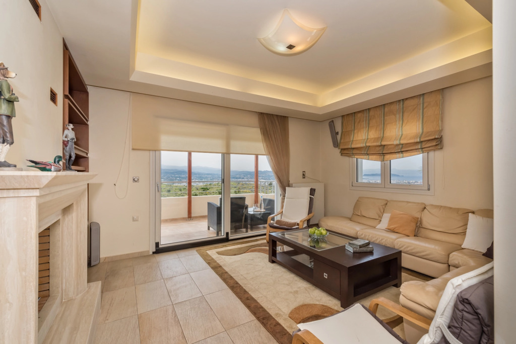 Karmilos Hill Villa