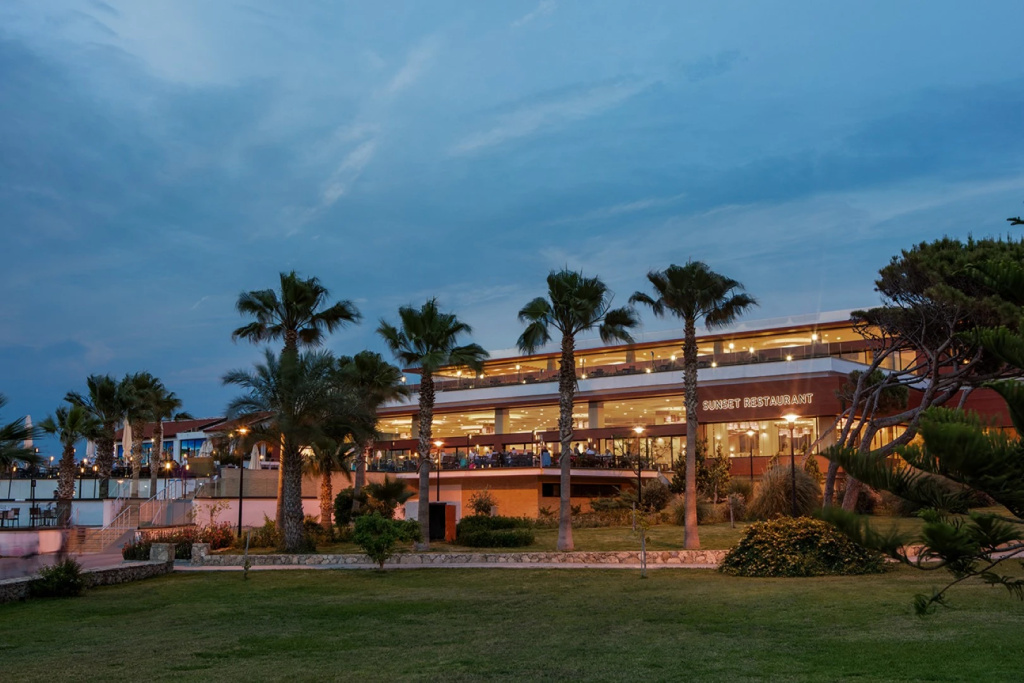 Acapulco Resort Convention SPA Hotel
