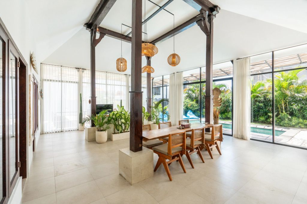 Canggu 4BR Private Pool Rooftop Mila Mou Villa by Bali Bliss Properties
