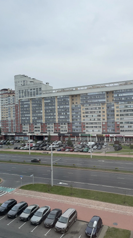 Квартира в новом доме у метро Малиновка