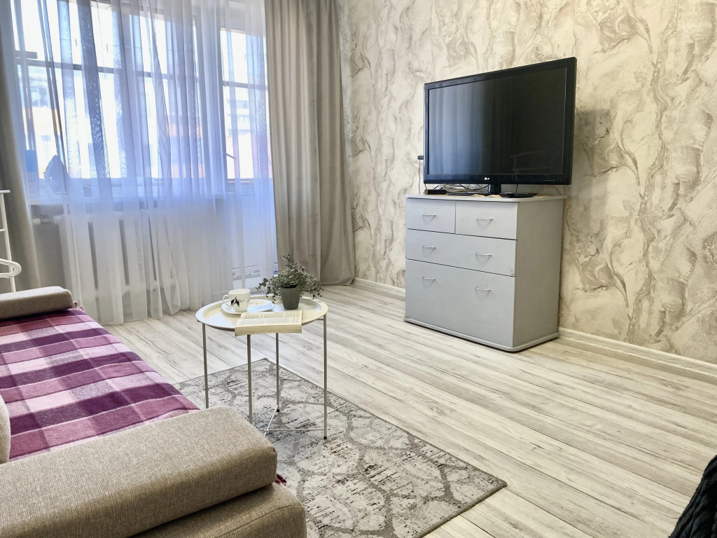 Квартира в 1 микрорайоне, 50