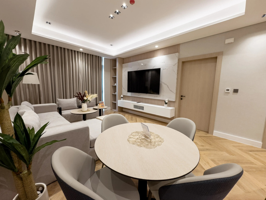 Апартаменты Vserve Elevate Your Stay with Stunning Skyline Views