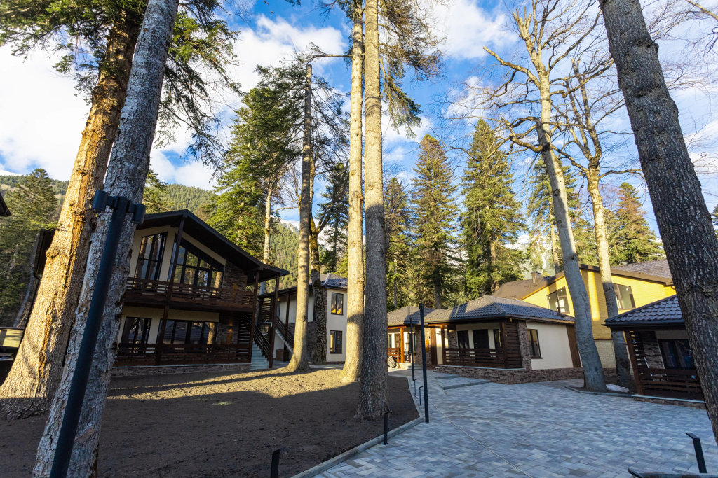 Отель Гостинично-Ресторанный комплекс SKi ReSort (Горнолыжный Курорт)