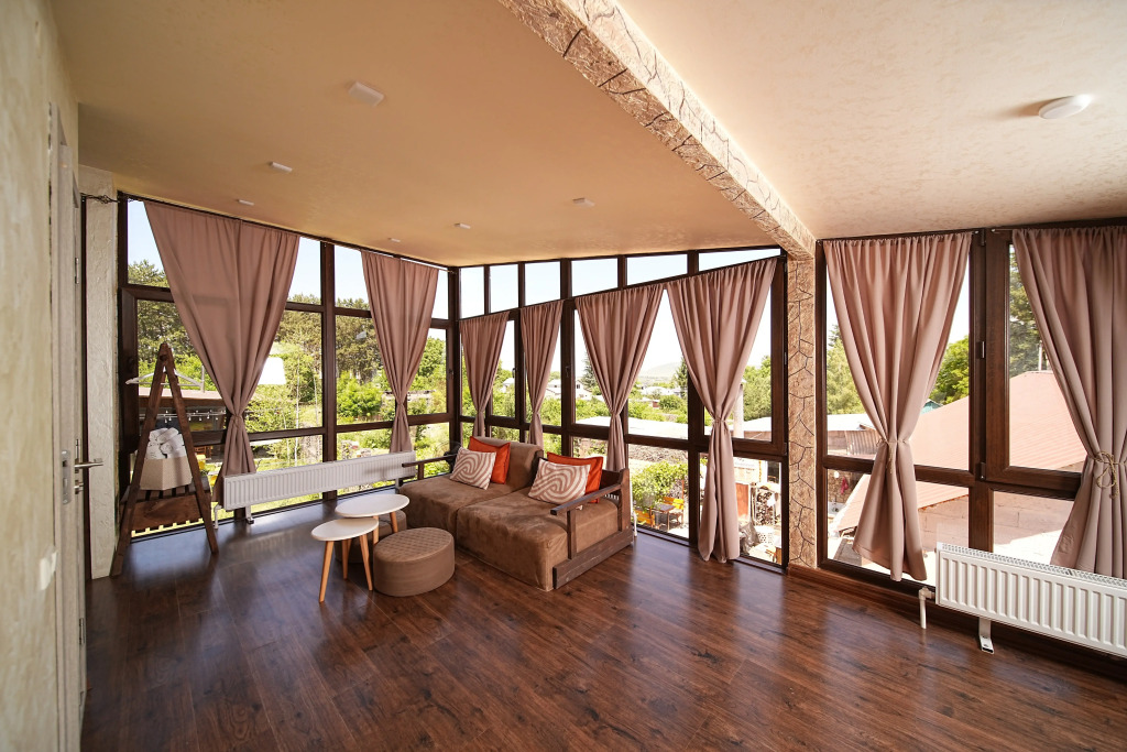 EcoLife Lodge Hotel & Restaurant