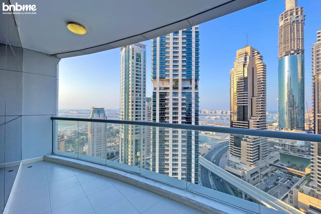 Апартаменты Luxury Penthouse with Marina and Sea Views|bnbme-2301