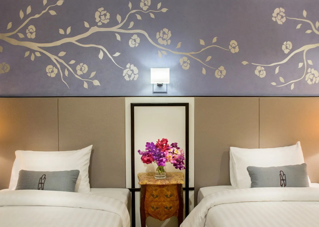 Saras Hotel