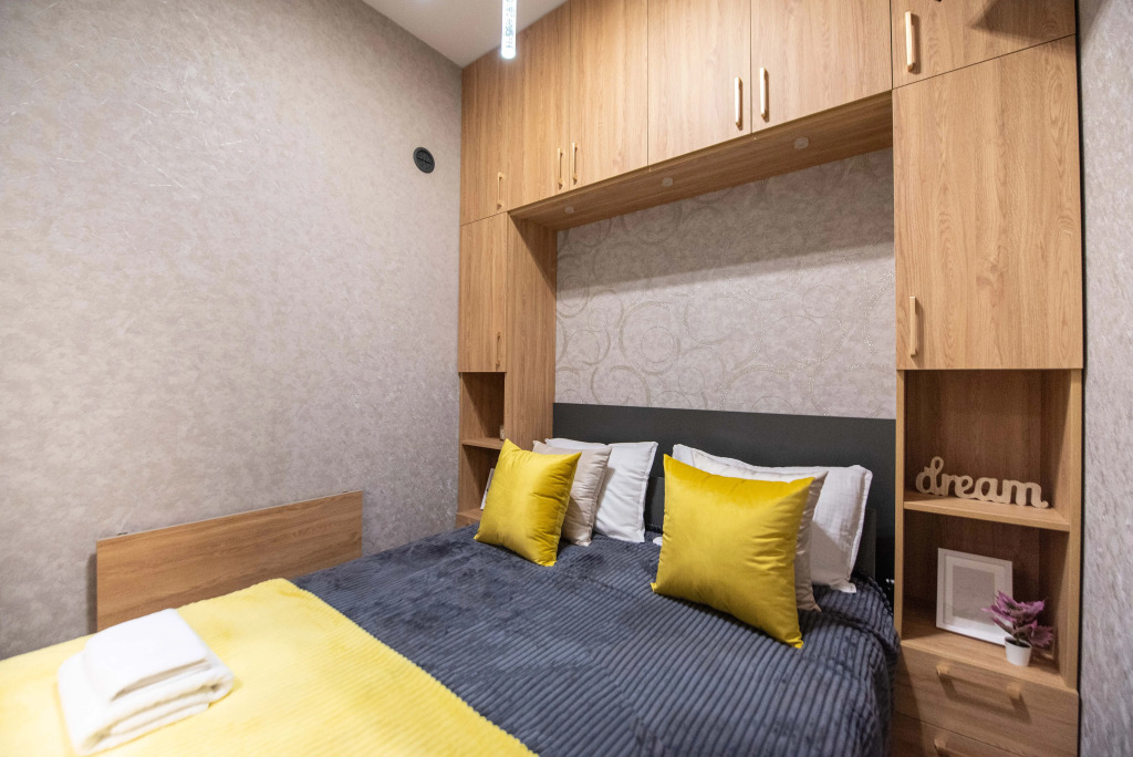 Apartments with a Spacious Terrace and Park View