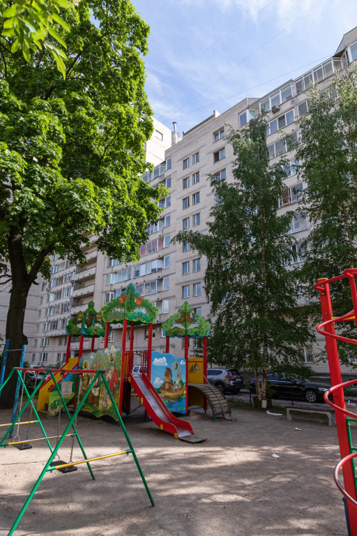 Апартаменты Семейные СуткиЛайв у м. Площадь Мужества