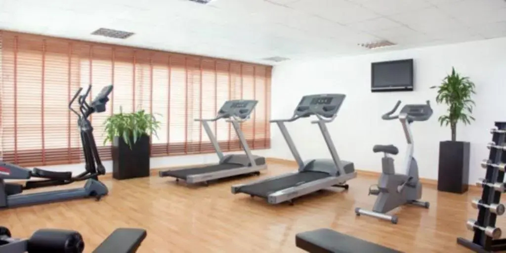 Holiday Inn Express Dubai Airport by IHG