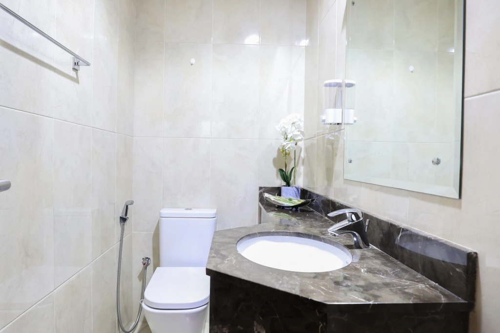 Elite LUX Holiday Homes - Spacious 1 BR Near Metro Station in Al Furjan Dubai