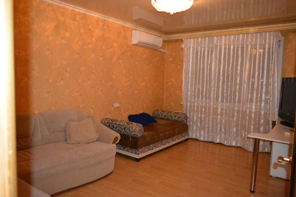 Квартира на Лейтейзена 5