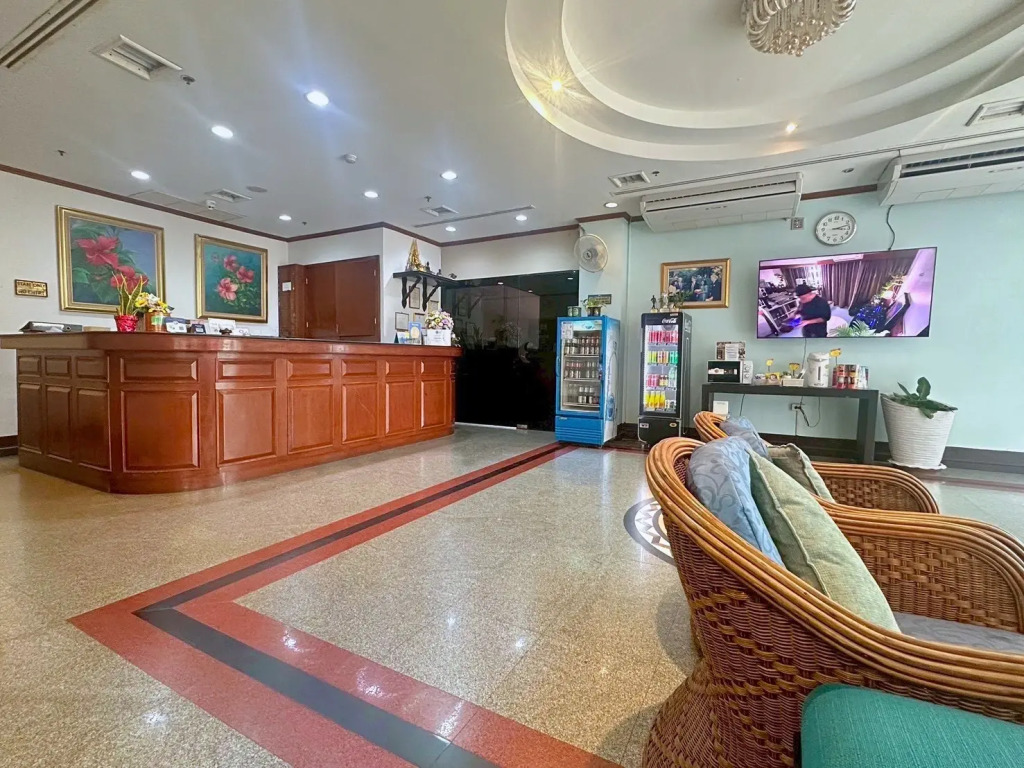 Thipurai City Hotel