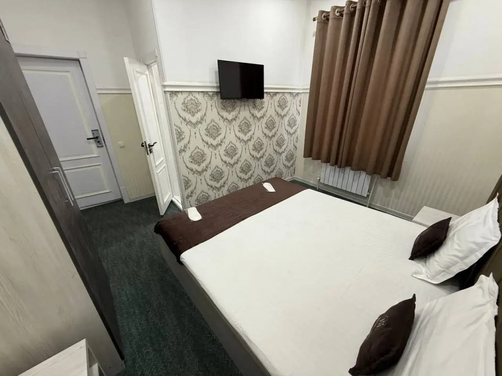 Magic Hotel