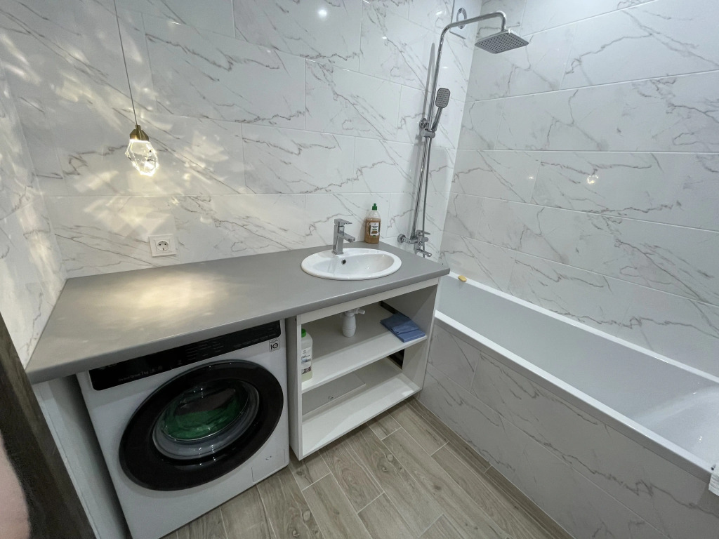 Квартира Премиум 2-комнатная в центре, 83 м², 8 мин до моря