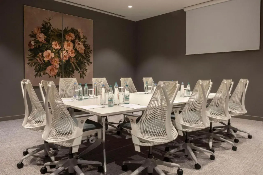 Отель Hilton Garden Inn Tbilisi Chavchavadze