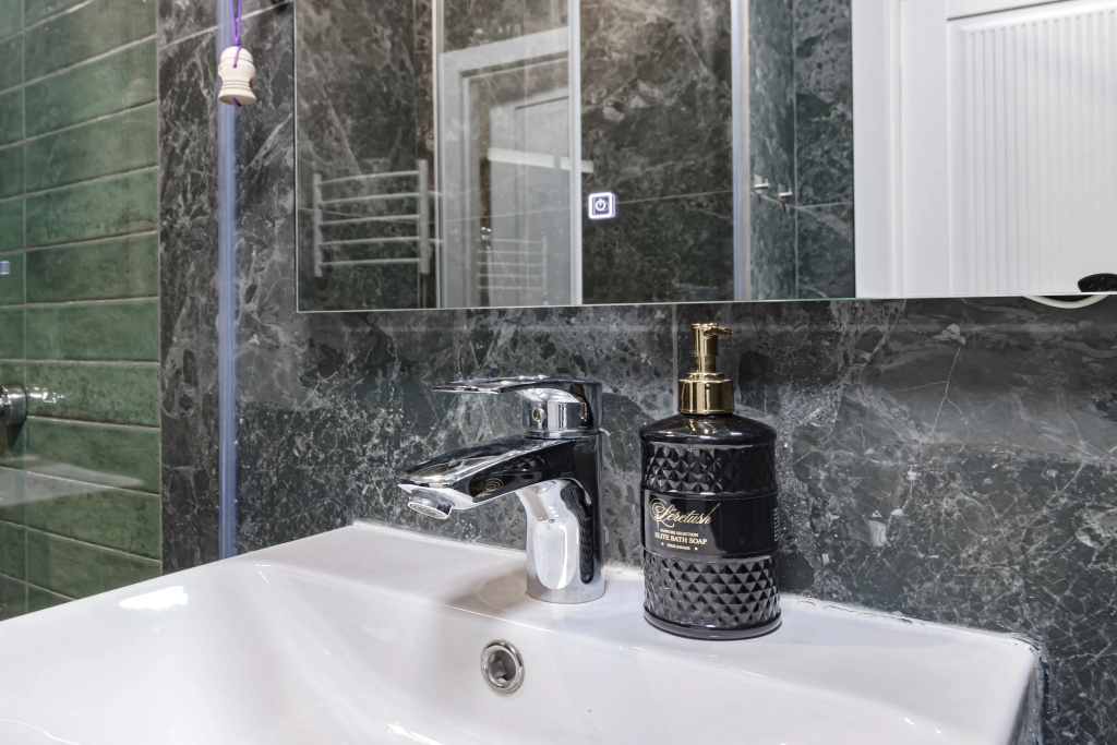 Апартаменты Шикарная 1 комнатная возле Барыс Арена в ЖК Sezim kala Bakyt