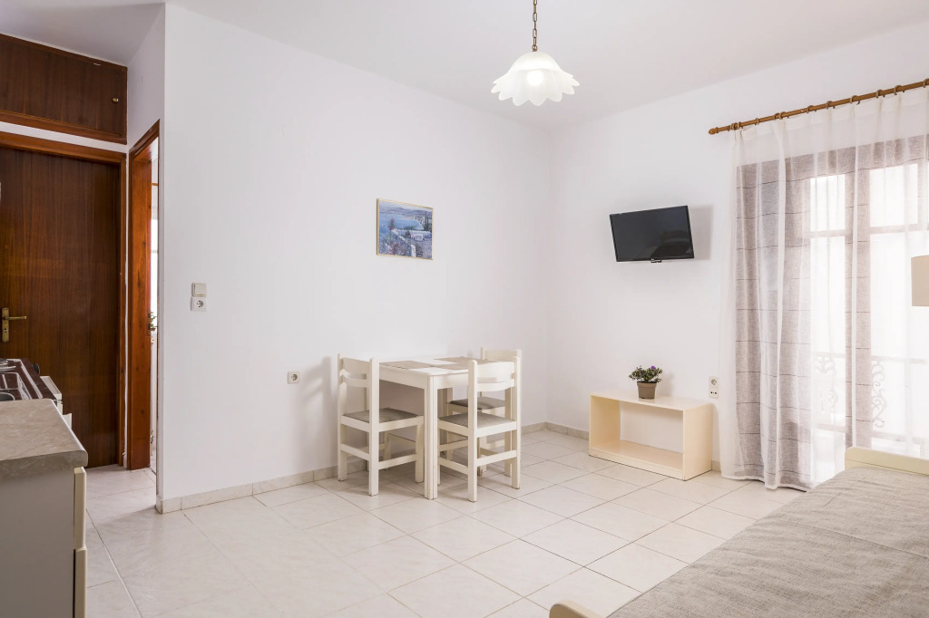 Апартаменты Captain Michalis 7 with Panoramic Sea View and Beautiful Sunset