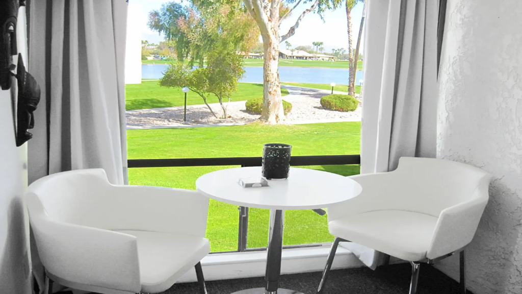12 room Scottsdale Golf Tennis Lake Resort Villa