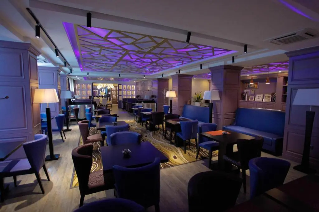 Absolute Hotel