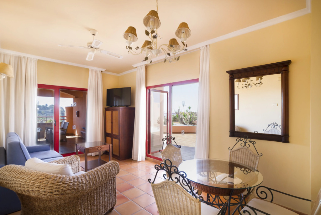 Отель Ibersol Almuñecar Beach & Spa