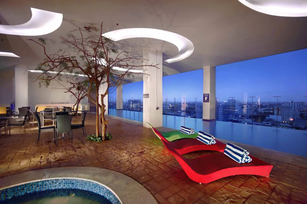 Aston Makassar Hotel & Convention Center