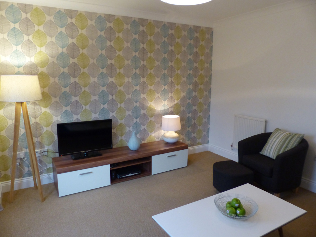 Basingstoke Apartments - St Raphael House, City Centre Charming Apartments