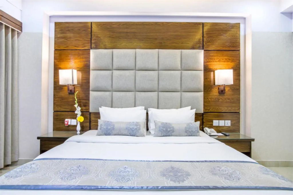 White Palace Hotel
