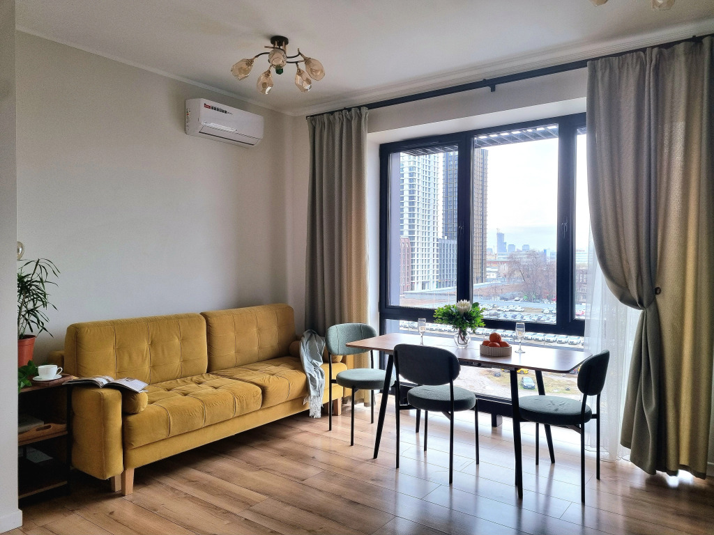 Yevrotreshka Flat