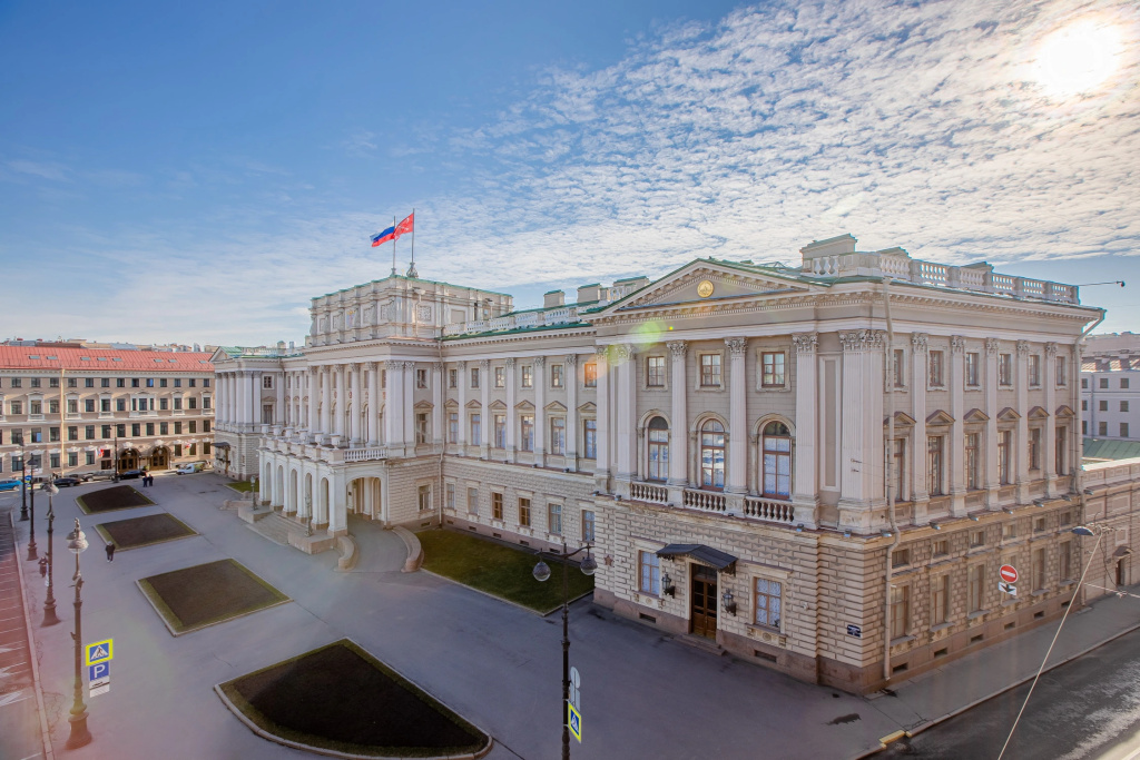 Апартаменты SpbStay на Вознесенском проспекте 3-5