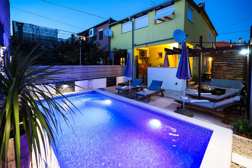 Апартаменты Rustica Zadar with private pool