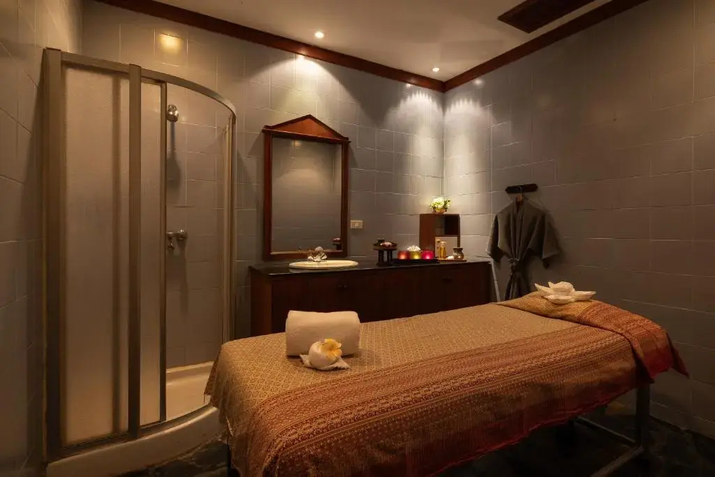 Royal Phuket City Hotel