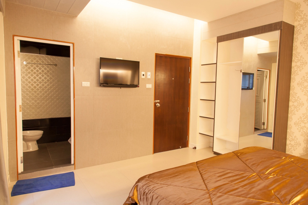 Отель ZEN Rooms Phiphit Phokhai