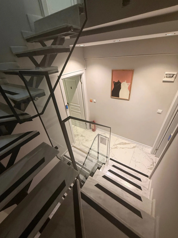 Апартаменты Warm cozy studio near the metro station