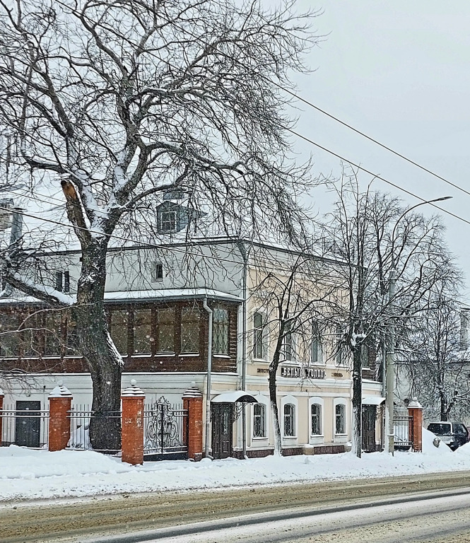 Хостел Белый Тополь