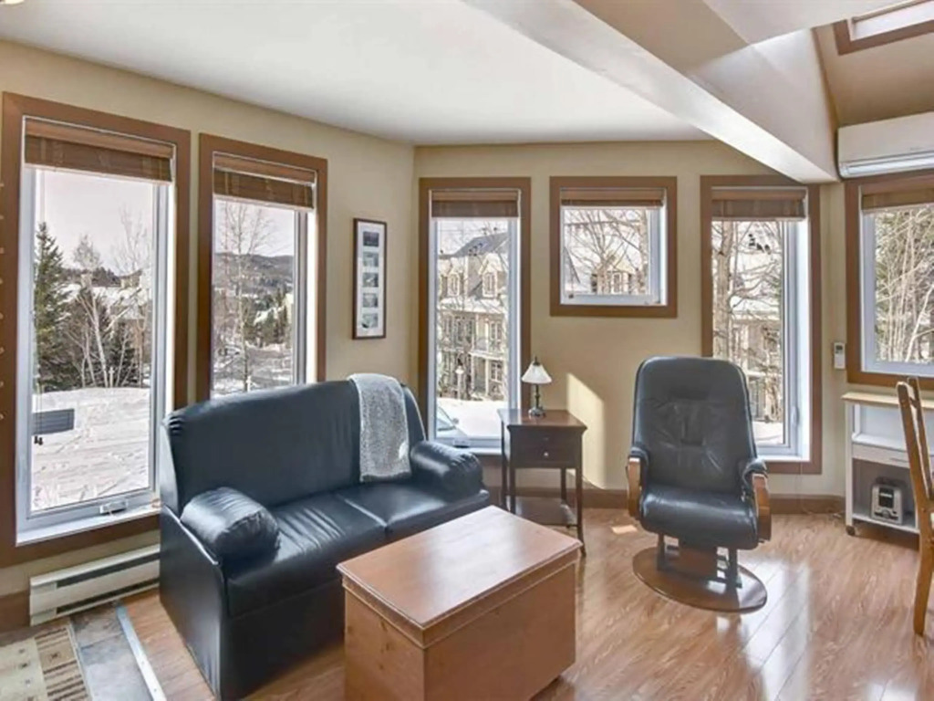 Частный дом Bright Condo near the Lake