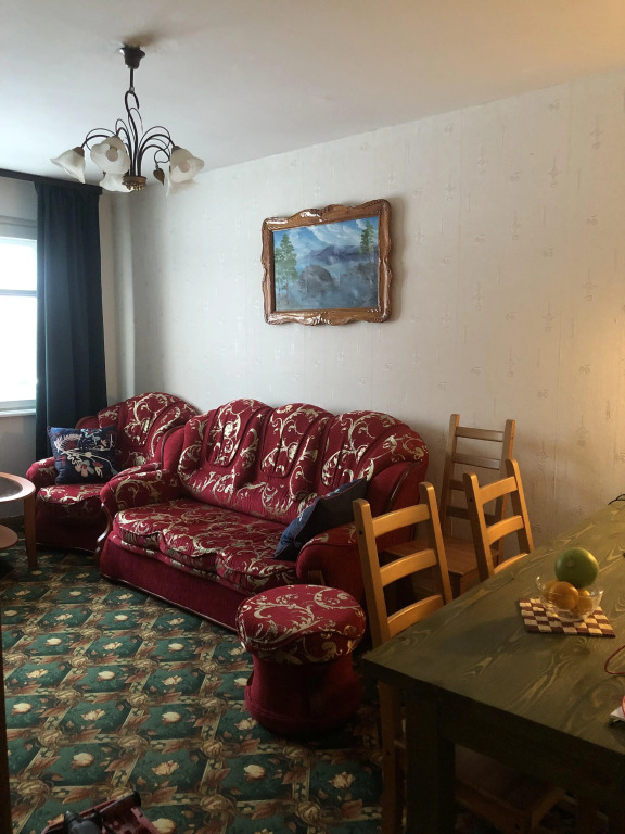 Квартира трехкомнатная Кирова 54