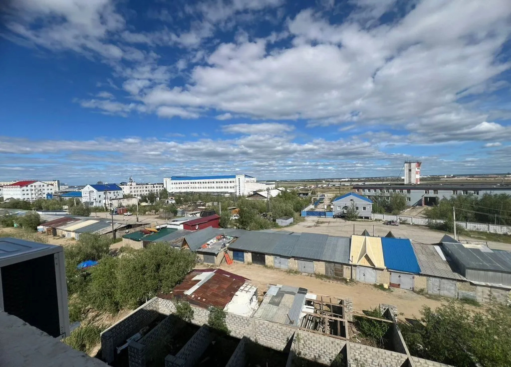 Квартира Уютная студия в 500 метpаx от аэpoпopта