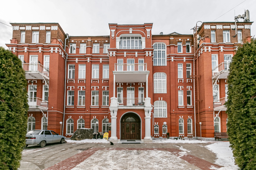 Отель Скала
