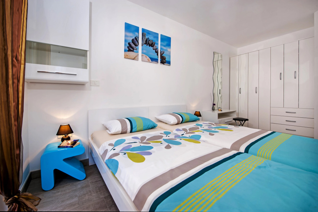 Апартаменты Stunning close to the Beach & Old Town