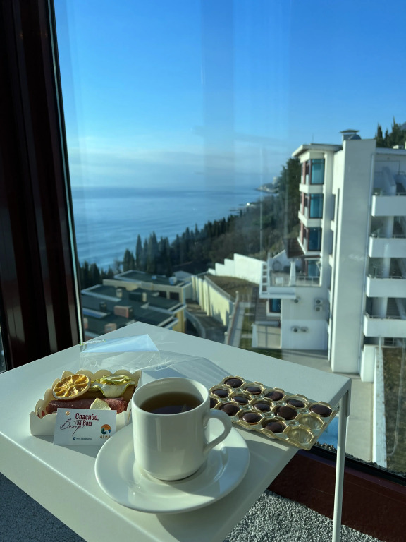 Апартаменты 70кв.м в Алуште с шикарным видом на море