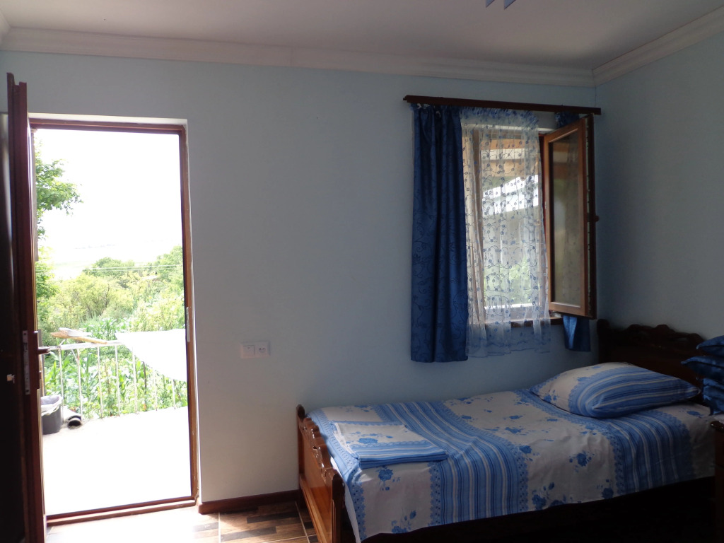 Anush`s B&B