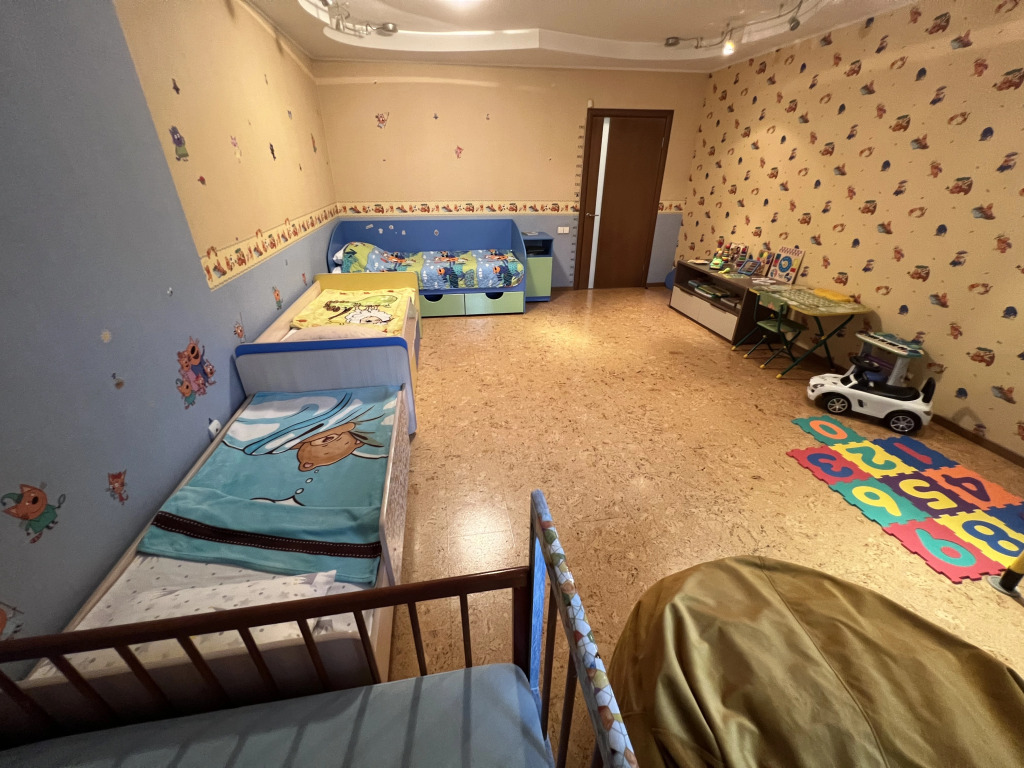 Квартира Семейный Люкс 139 кв. м напротив Отеля Hilton