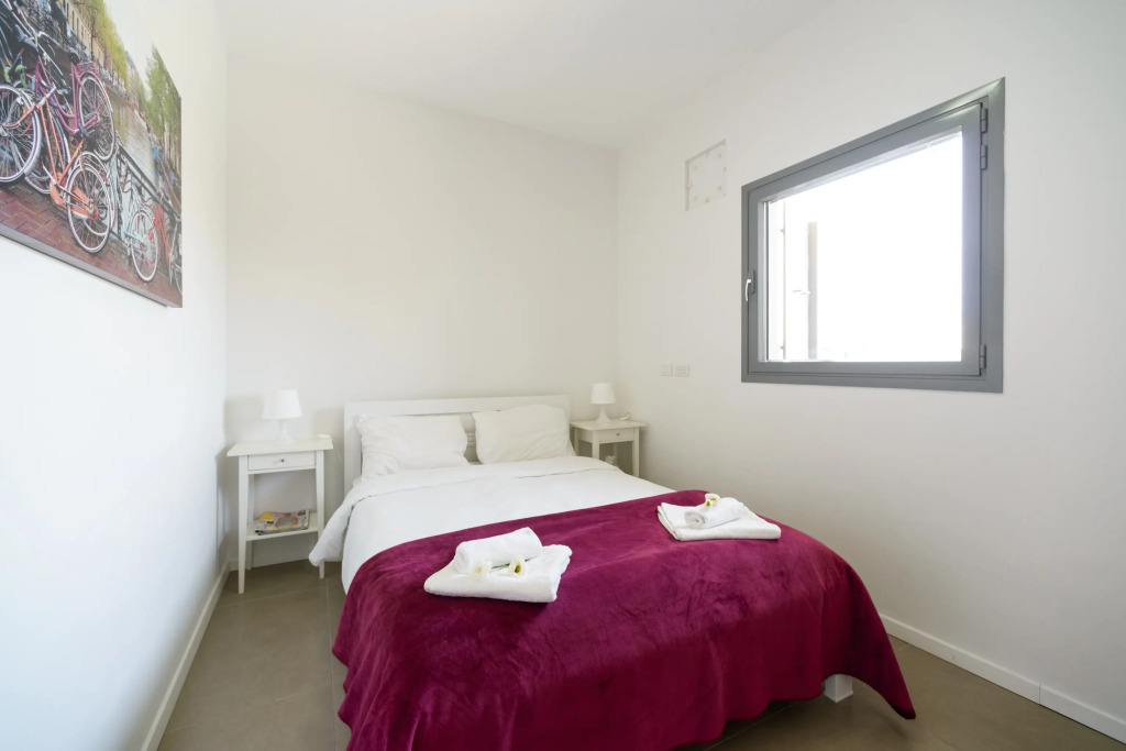 Mamad Comfort & Balcony In City Center By Feelhome