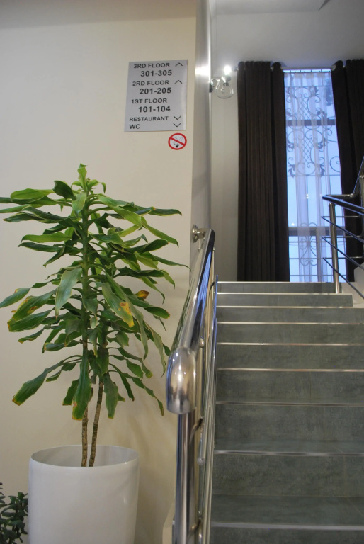 Airport Hotel 24