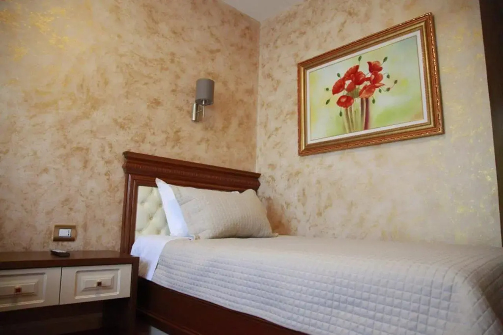 Rozafa Hotel