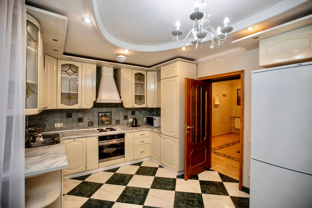 Частный Дом с бассейнами и залом Anstar House Kapustino