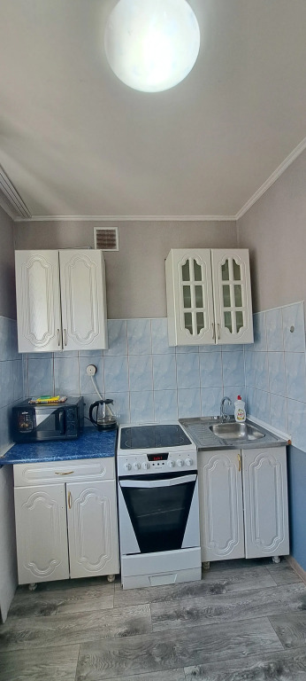 Квартира на Космонавтов 35 кв 44