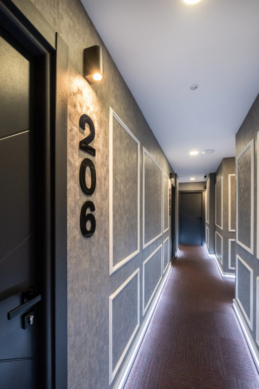The Queen Hotel